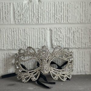 Gorgeous sparkly mask party wedding prom